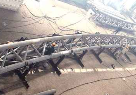 西工多功能体育馆案例